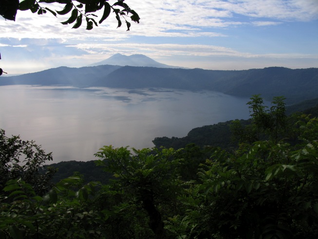 Paraglide Laguna de Apoyo, Nicaragua